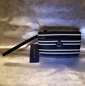 Wristlet